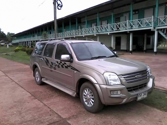 ขายอิซุสุแวนไทยรุ่ง