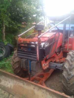 รถไถ KUBOTA  M9540  ,  2 เพลา. , ( รถทำงาน 1,7xx ชม. )     สนใจติดต่อ  081 - 6079515