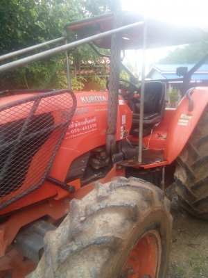 รถไถ KUBOTA  M9540  ,  2 เพลา. , ( รถทำงาน 1,7xx ชม. )     สนใจติดต่อ  081 - 6079515