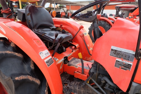 ขายรถไถรุ่น L3608 พร้อมใบมีด ผานพรวน มีเอกสารพร้อมโอน รถสวยพร้อมใช้งาน