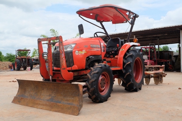ขายรถไถรุ่น L3608 พร้อมใบมีด ผานพรวน มีเอกสารพร้อมโอน รถสวยพร้อมใช้งาน