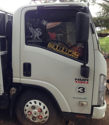 ขายแล้ว ครับ หกล้อ อีซูชุ NMR130ปี54 กะบะพื้นเรส ช่วงยาว 4.30ม สภาพดีสวยจัดเดิมๆสีเดิม ไม่มีชน ทะเบียนพร้อมโอน ราคา 665,000บ รถสวยๆน่าใช้