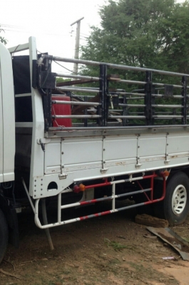 ขายแล้ว ครับ หกล้อ อีซูชุ NMR130ปี54 กะบะพื้นเรส ช่วงยาว 4.30ม สภาพดีสวยจัดเดิมๆสีเดิม ไม่มีชน ทะเบียนพร้อมโอน ราคา 665,000บ รถสวยๆน่าใช้