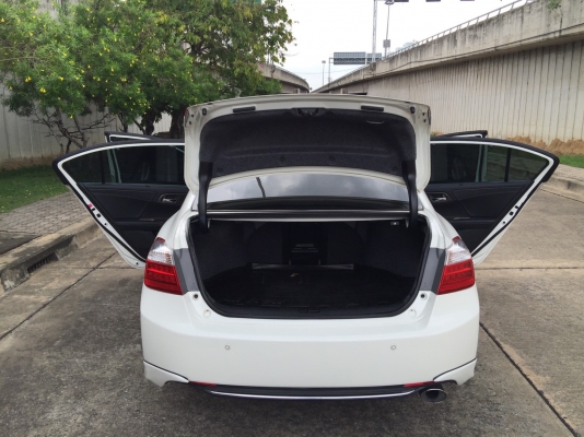 2014 HONDA ACCORD 2.0EL NAVI รถสวยจัด ออปชั่นเต็ม ซ์้อไปคุ้มสุดๆ
