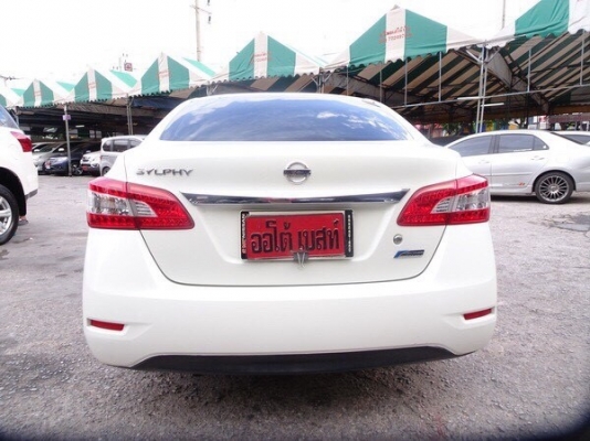 NISSAN SYLPHY 1.6E เกียร์AT ปี2015 โทร 062-991-6649 ดาวออโต้เบสท์