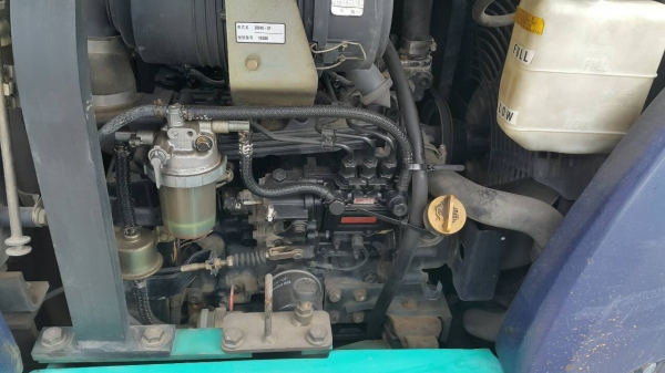 ขาย รถขุด KOMATSU รุ่น PC30R-8-มือสองญี่ปุ่น แทรกยางสภาพใหม่ มือถือ/LINE ID : 0818753444