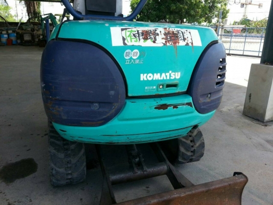 ขาย รถขุด KOMATSU รุ่น PC30R-8-มือสองญี่ปุ่น แทรกยางสภาพใหม่ มือถือ/LINE ID : 0818753444