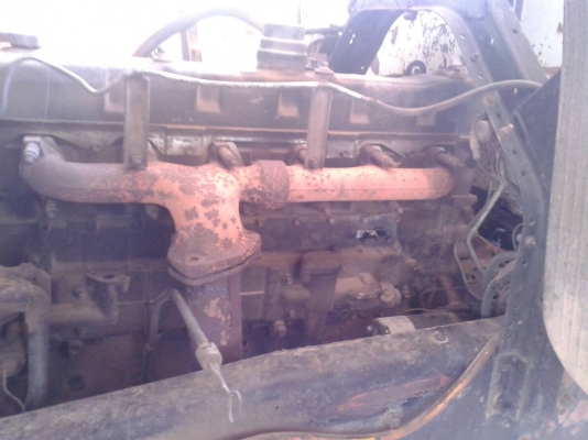 รถอีซูซุ 10 ล้อ ท้ายลาด  210 แรงม้า.     สนใจติดต่อ  081 - 6079515