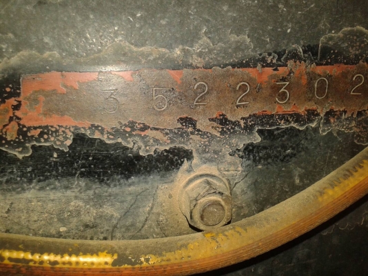 รถอีซูซุ 10 ล้อ ท้ายลาด  210 แรงม้า.     สนใจติดต่อ  081 - 6079515