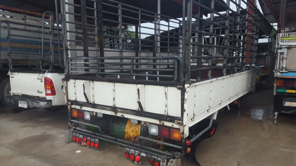 ขายกระบะ6ล้อhino เมก้ายาว4.30 เมตรสภายสวยไม่ผุ ใส่ใช้งานได้เลย