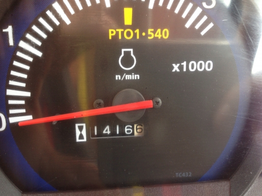 ขาย L4708 เดิมๆ4WD พร้อมใบดันหน้าตราช้างของใหม่ และ ผาน6/24