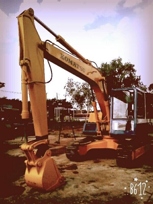 Komatsu 120-3 โรลเลอร์ใหม่ เอวแน่น เครื่องดี ปั้มดี พร้อมใช้จร้า