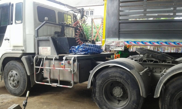 ขายด่วนสิบล้อหัวลาก สภาพสวยมากๆๆๆ ขายด่วนสิบล้อหัวลาก สภาพสวยมากๆๆๆ