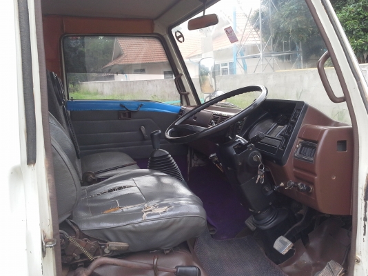 ขายฮีโน่ดั้มKM777 WO4D117แรง เกียร์4J แอร์เย็น สโลกลาง ท้ายF รถสวยขับดีมาก เจ้าของขายเอง