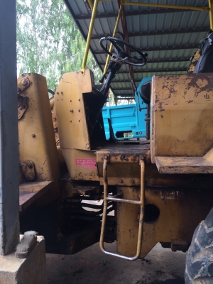 ขายรถตัก CAT910 สภาพพร้อมใช้งาน ต่อแขนยาวเรียบร้อยครับ เครื่องเปลี่ยนเป็น6BD1  เอกสารสัญญาซื้อขาย