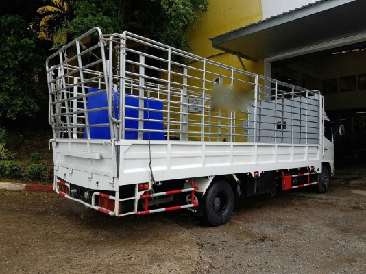 รถฮีโน่ 6 ล้อรั้ว ( ไม่ดั้ม ) FC9J  175 แรงม้า ปี 55.    สนใจติดต่อ  081 - 6079515