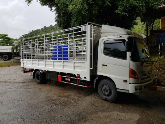 รถฮีโน่ 6 ล้อรั้ว ( ไม่ดั้ม ) FC9J  175 แรงม้า ปี 55.    สนใจติดต่อ  081 - 6079515