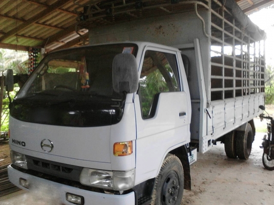 รถฮีโน่ 6 ล้อ ( รั้ว ) BU141 / 115 แรงม้า. ปี 43.    สนใจติดต่อ  081 - 6079515