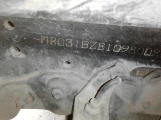 รถฮีโน่ 6 ล้อ ( รั้ว ) BU141 / 115 แรงม้า. ปี 43.    สนใจติดต่อ  081 - 6079515