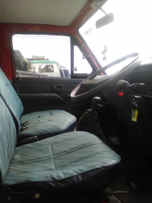 อีซูซุNKR110