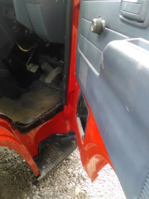 อีซูซุNKR110