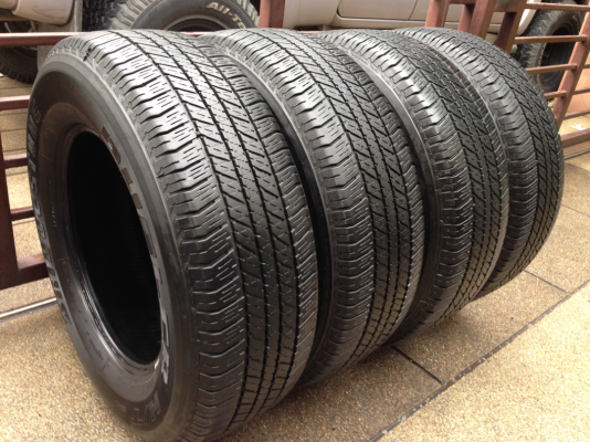 ยาง Bridgestone 265 65 17 ปี14 ดอกเต็ม ไม่มีปะ ราคาไม่แพง