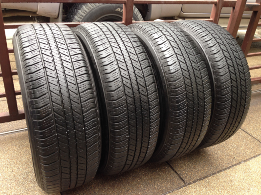 ยาง Bridgestone 265 65 17 ปี14 ดอกเต็ม ไม่มีปะ ราคาไม่แพง