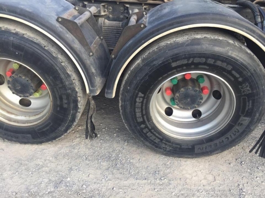 10 ล้อหัวลาก 360 แรง ปี 2555 สวยเดิมๆ ไมบ์ 1.9 แสน กิโล