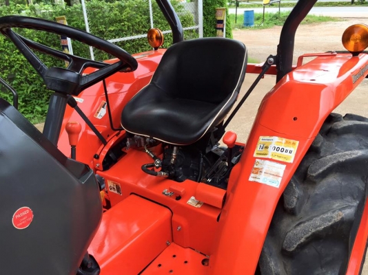 ขายรถไถKubota L3408DI (4WD) พร้อมใบมีดหน้า และผานพรวนช้าง รถพร้อมใช้งาน
