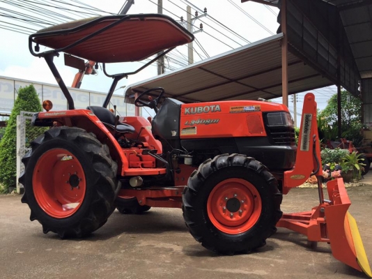 ขายรถไถKubota L3408DI (4WD) พร้อมใบมีดหน้า และผานพรวนช้าง รถพร้อมใช้งาน