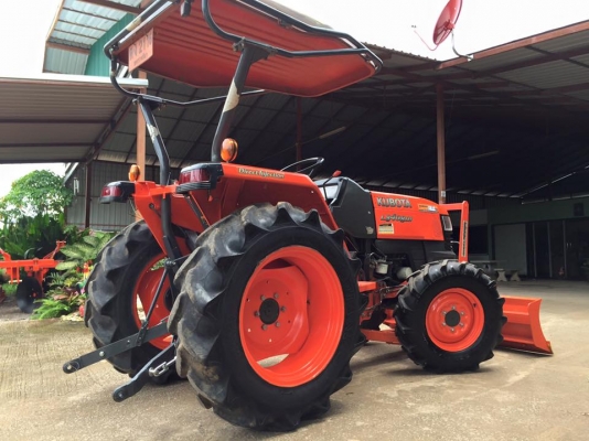 ขายรถไถKubota L3408DI (4WD) พร้อมใบมีดหน้า และผานพรวนช้าง รถพร้อมใช้งาน