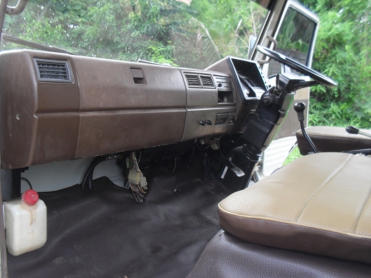 HINO FC112 ดั๊ม 117 แรง สวยๆครับ สนใจติดต่อ 089-8503558 เอ็กซ์ครับ