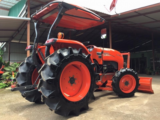 ขายรถไถ Kubota L4708SP (4WD) พร้อมใบมีดและผานพรวนLCSรถไร่ ใช้งานน้อย สวยๆ พร้อมใช้งาน
