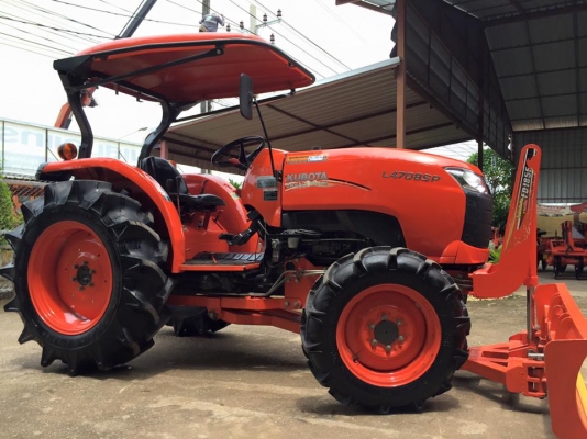 ขายรถไถ Kubota L4708SP (4WD) พร้อมใบมีดและผานพรวนLCSรถไร่ ใช้งานน้อย สวยๆ พร้อมใช้งาน