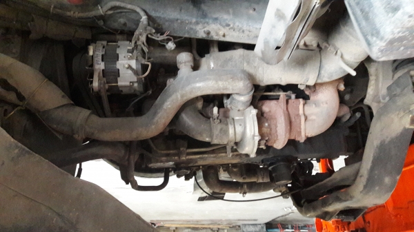 ต้องการขายรถฮีโน่ติดเครน3ตันปี48รถยาว7.20สภาพพร้อมใช้เครืีองดีคัชซีสวยสนใจติดต่อด่วน