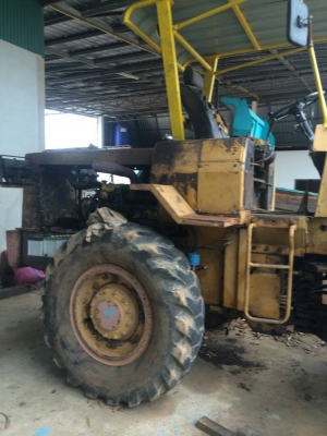 ีรถตัก ีรถตัก