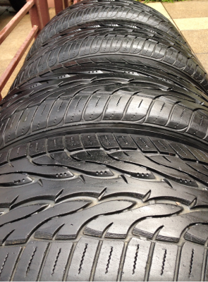 ยาง Toyo 265 50 20 กลางปี12 ดอกเยอะ พร้อมใช้งาน ราคาไม่แพง