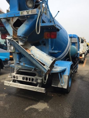 รถโม่ปูนมือสองนำเข้าจากญี่ปุ่น HINO รถโม่ปูนมือสองนำเข้าจากญี่ปุ่น HINO